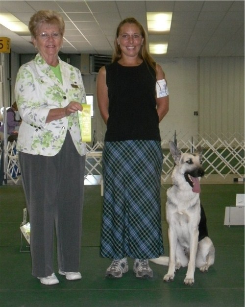 Na-Na Earns Her AKC RN with a 3rd Place!